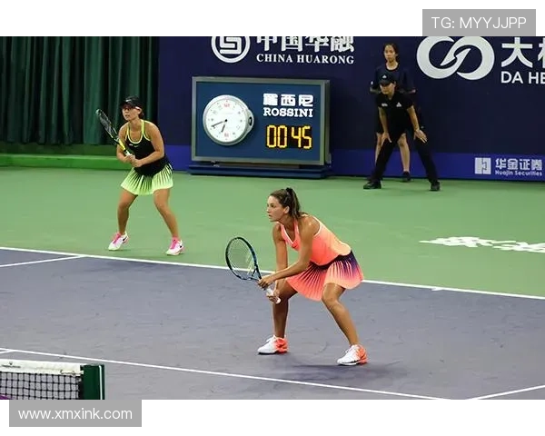 全北现代勇夺冠军荣耀时刻展现球队不屈精神与卓越实力